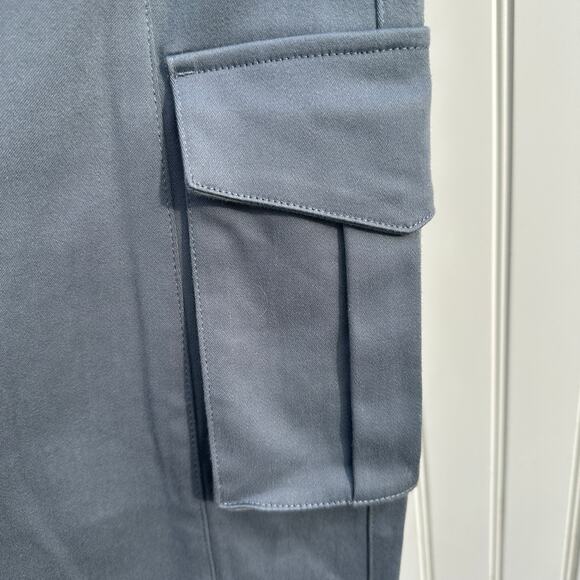 Alo Yoga Show Off Cargo Wide Leg Trouser Regular Length Steel Grey Gray NWOT XS - Picture 15 of 16